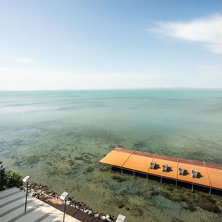Bed and Breakfast Dalma Panzió Balatonvilágos Exterior foto