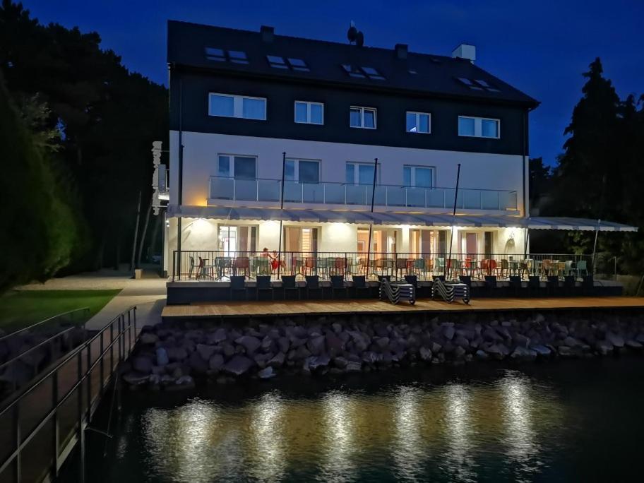 Bed and Breakfast Dalma Panzió Balatonvilágos Exterior foto