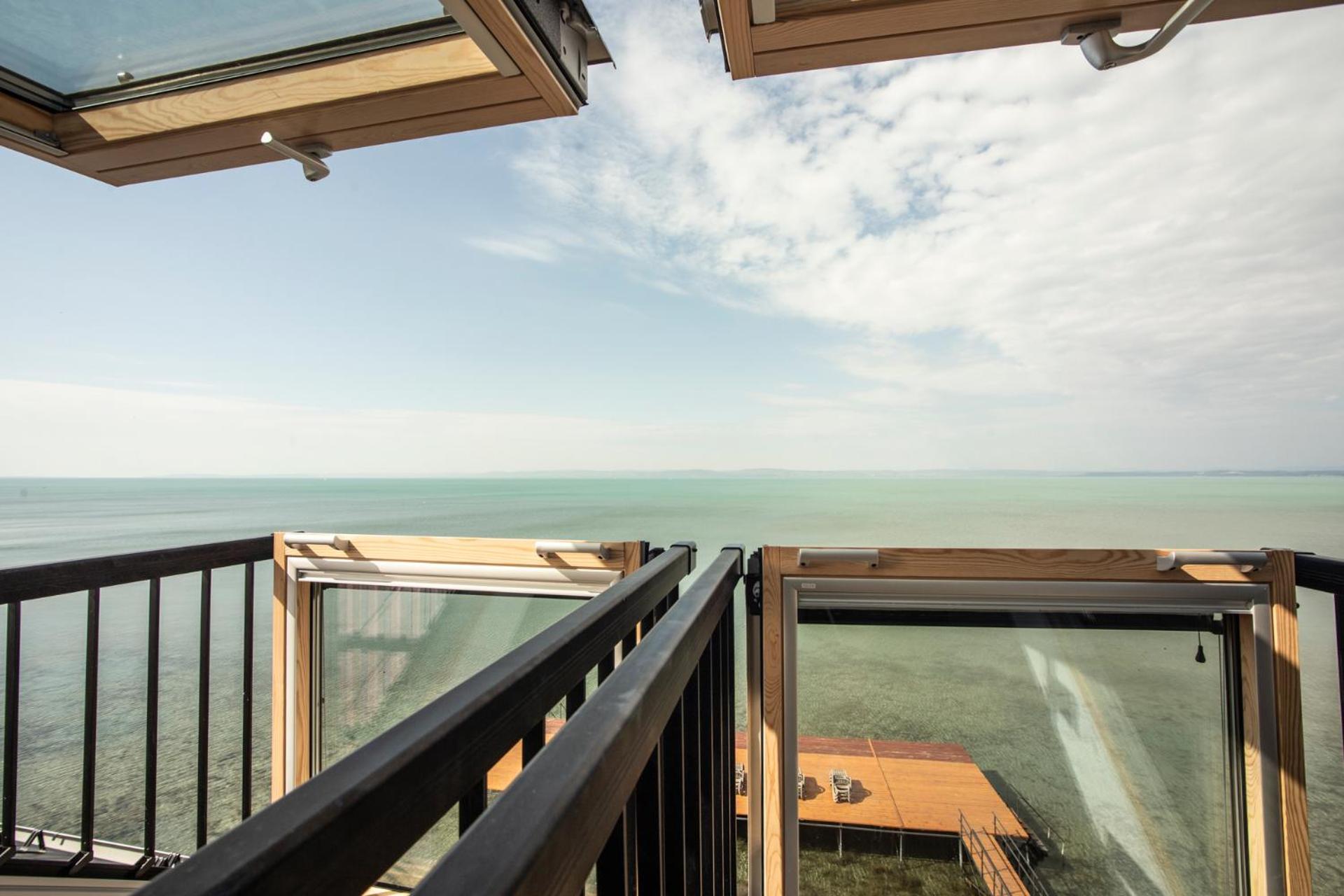 Bed and Breakfast Dalma Panzió Balatonvilágos Exterior foto